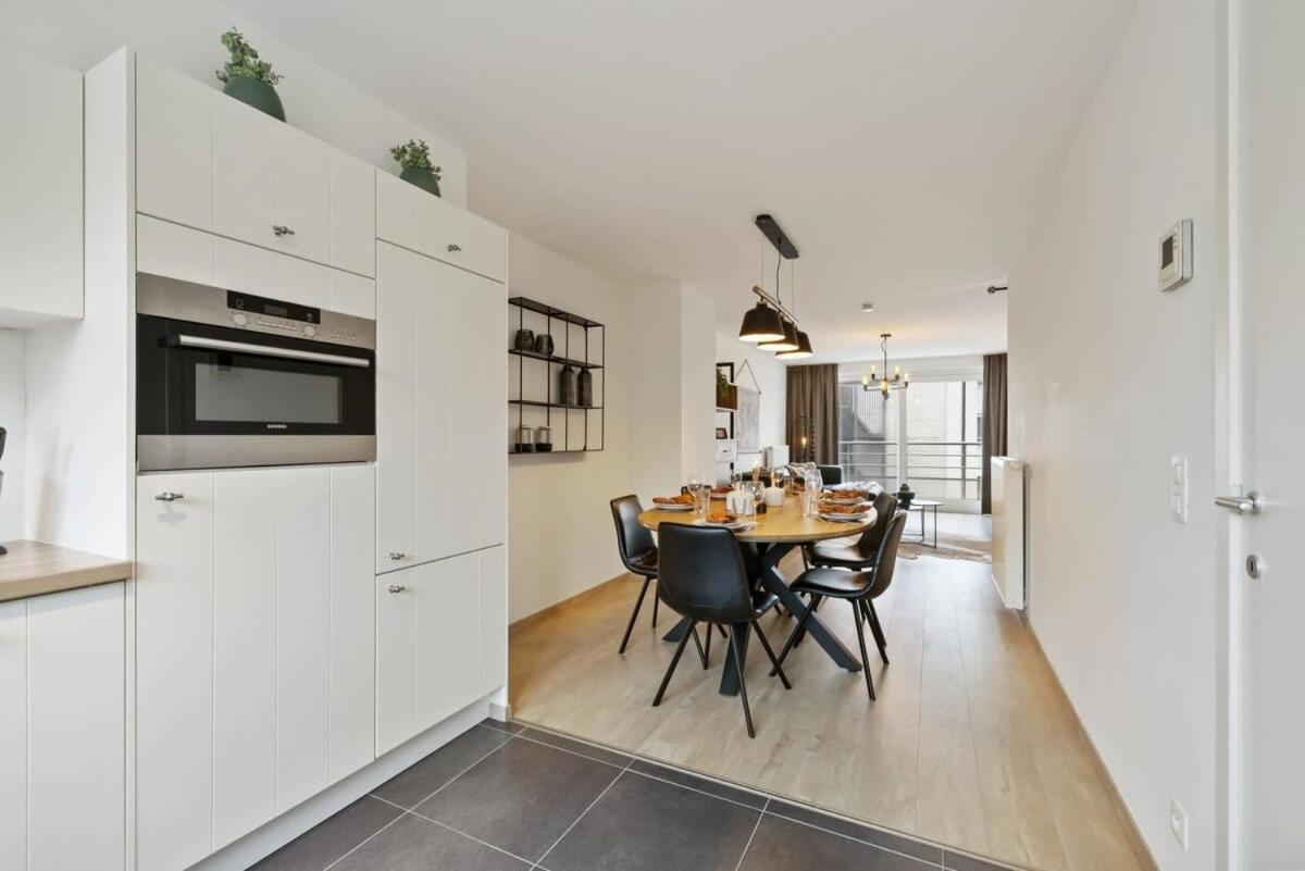 Beautiful Bel-Etage In Blankenberge Apartment Bagian luar foto