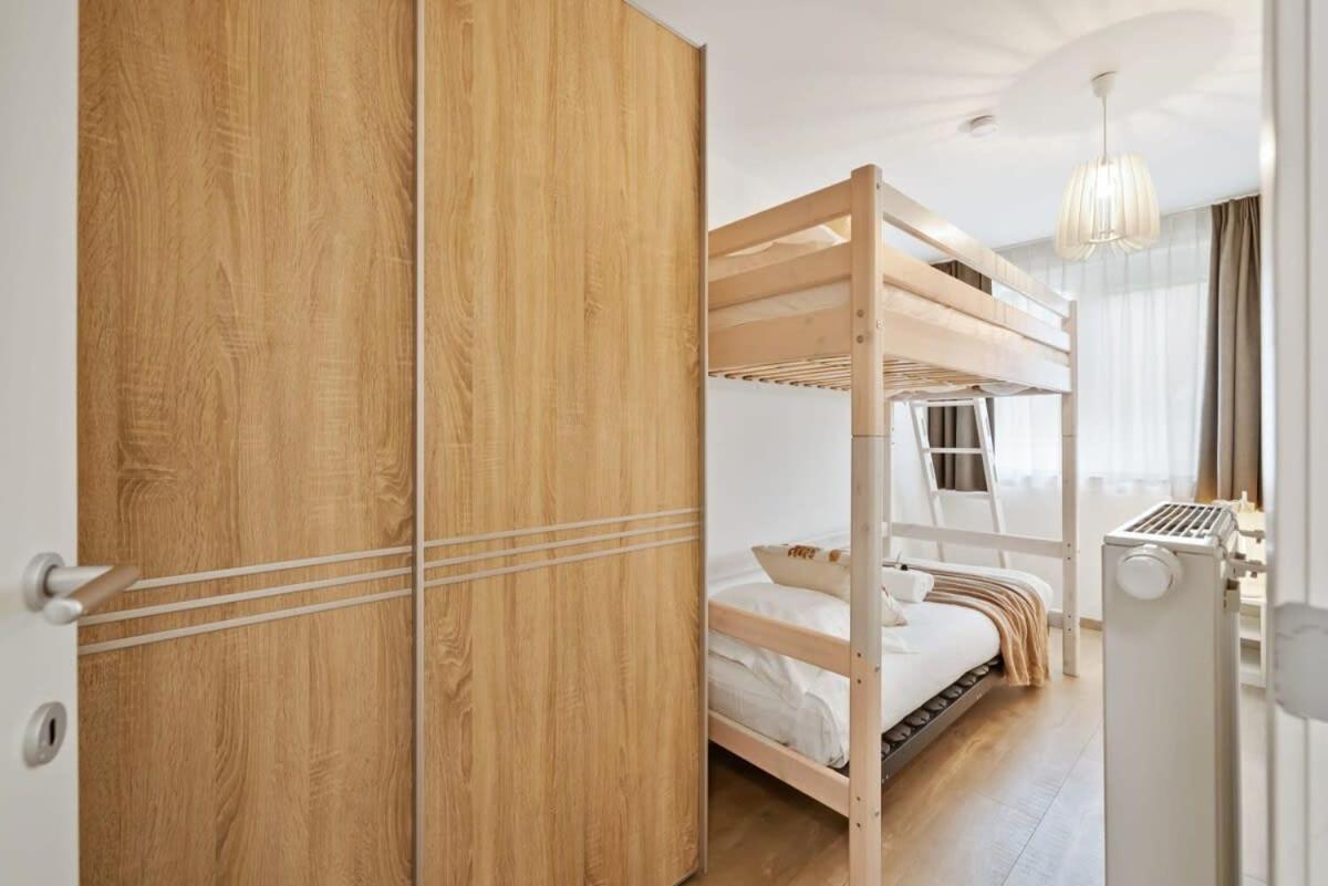 Beautiful Bel-Etage In Blankenberge Apartment Bagian luar foto