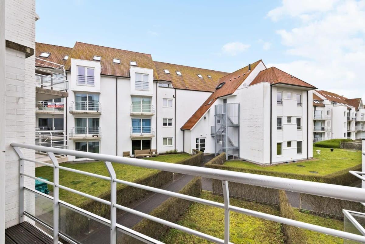 Beautiful Bel-Etage In Blankenberge Apartment Bagian luar foto