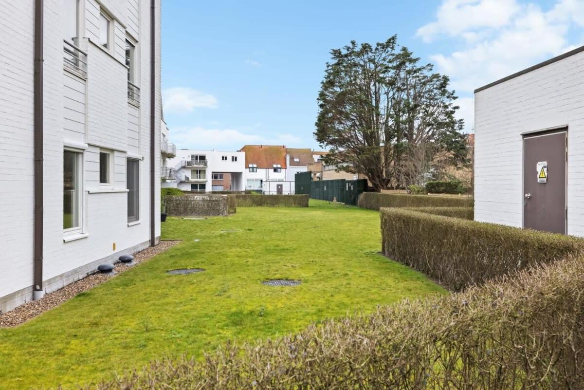 Beautiful Bel-Etage In Blankenberge Apartment Bagian luar foto